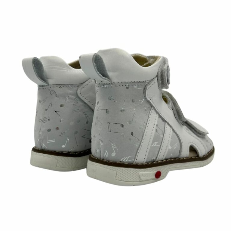 Дитячі Анатомічні босоніжки Ortomedica 2806-01 білі ноти