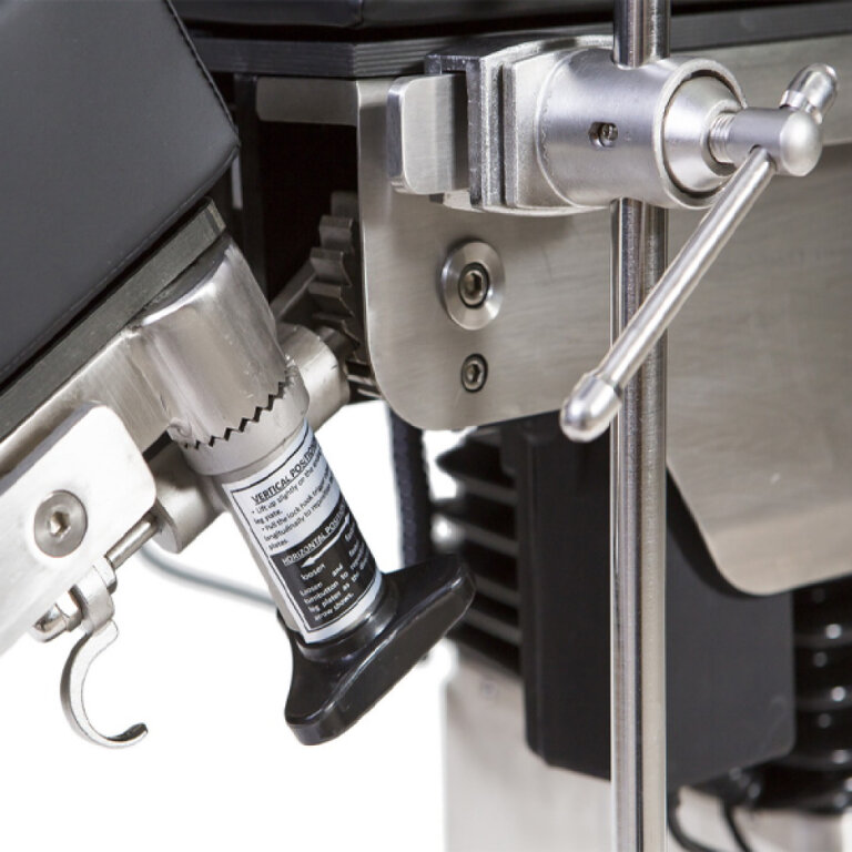 Стіл операційний ЕТ300C (Normal) з набором рентген-прозорих панелей