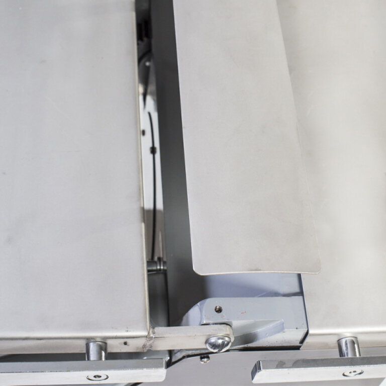 Стол операционный МТ300D с набором рентген-прозрачных панелей