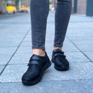 Анатомические женские кроссовки Softmode 726403 кожаные, черные