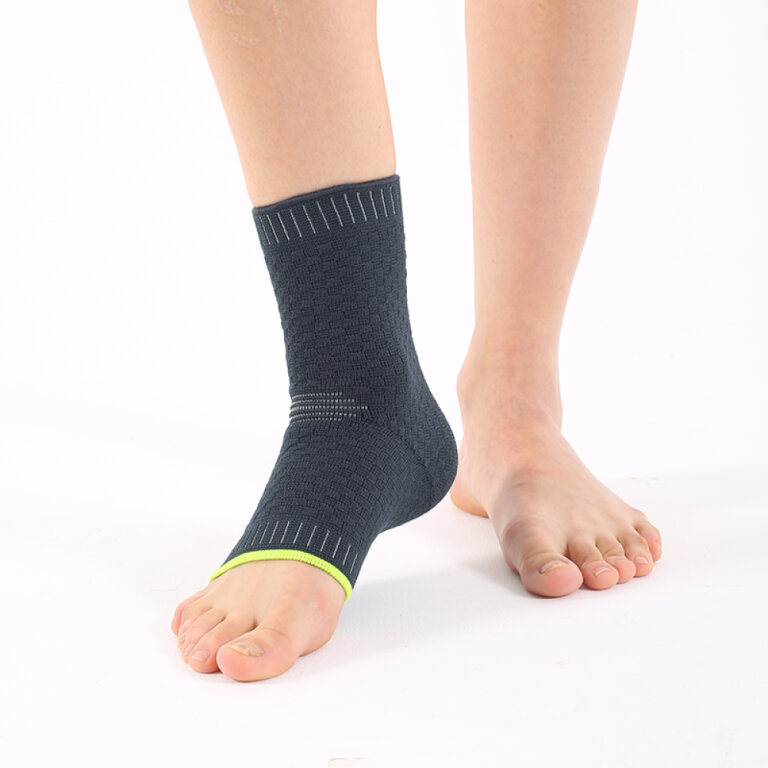 Бандаж на гомілковостопний суглоб Ortomedica REF-719 еластичний