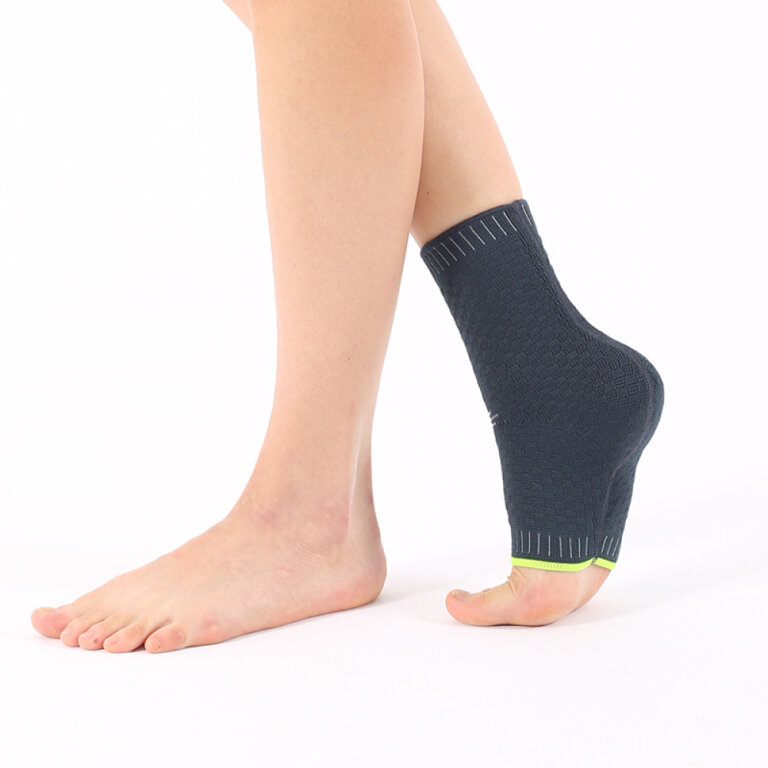 Бандаж на гомілковостопний суглоб Ortomedica REF-719 еластичний