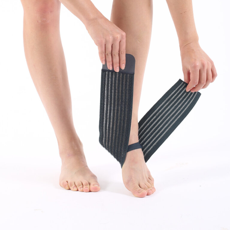 Бандаж на гомілковостопний суглоб типу "Вісімка" Ortomedica REF-400