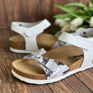 Босоножки женские Leon 4300 белая змея