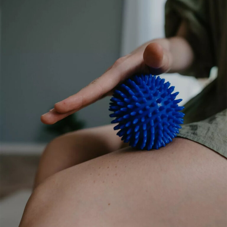 Голчастий м'яч ОМ-109