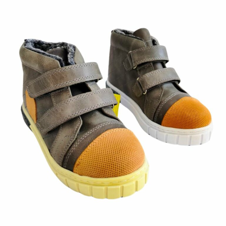 УЦІНКА! Дитячі Анатомічні кросівки зимові Ortomedica D2-01 з хутром (один з пари втратив колір) розмір 30