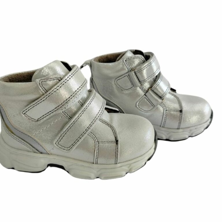 УЦІНКА! Дитячі Анатомічні черевики Ortomedica 602-06 (один з пари втратив колір) розмір 22