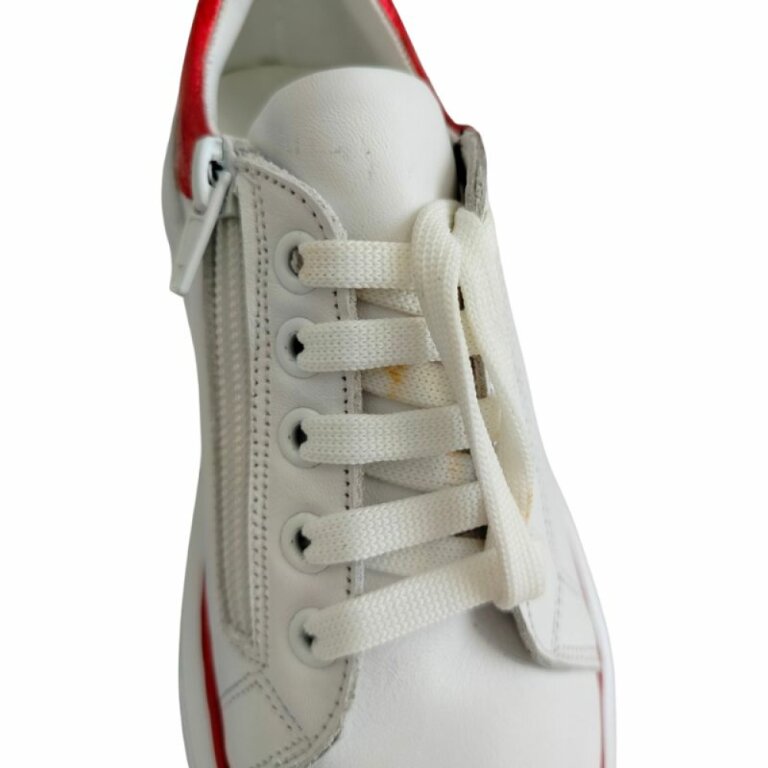 УЦІНКА! Анатомічні кросівки дитячі Ortomedica 123-04 білі (один з пари втратив колір) розмір 33