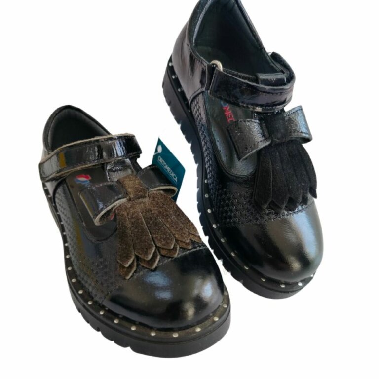 УЦІНКА! Туфлі Анатомічні для дівчаток Ortomedica 523-01 чорні (один з пари втратив колір) розмір 27