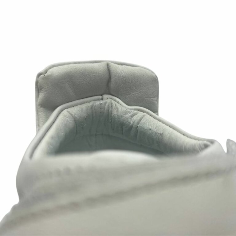 УЦІНКА! Дитячі Анатомічні кросівки Ortomedica ORTM 2 білі (дефект на внутрішній частині п’ятки взуття) розмір 36