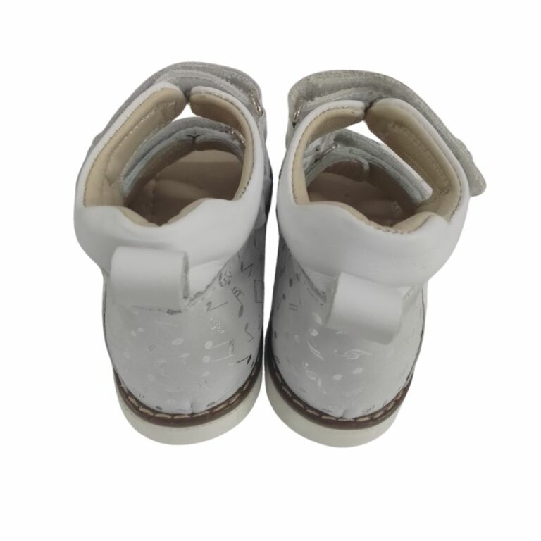 УЦІНКА! Дитячі Анатомічні босоніжки Ortomedica 2806-01 білі ноти (жовті плями) розмір 22