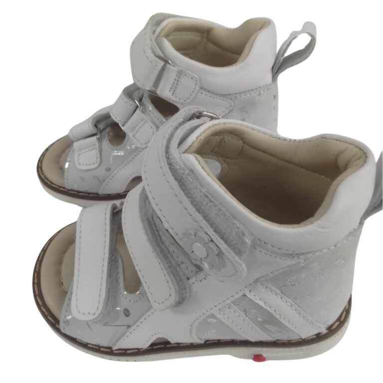 УЦІНКА! Дитячі Анатомічні босоніжки Ortomedica 2806-01 білі ноти (жовті плями) розмір 22