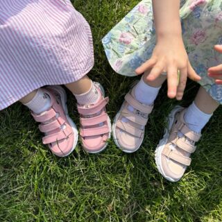 Дитячі анатомічні літні кросівки для дівчинки Ortomedica O24Y26-01 рожеві