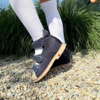 Дитячі босоніжки анатомічні Ortomedica 5YÖ23-05 фіксуючий задник, 3 липучки, темно-сині