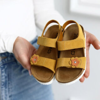 Дитячі анатомічні босоніжки Leon 4804 жовті