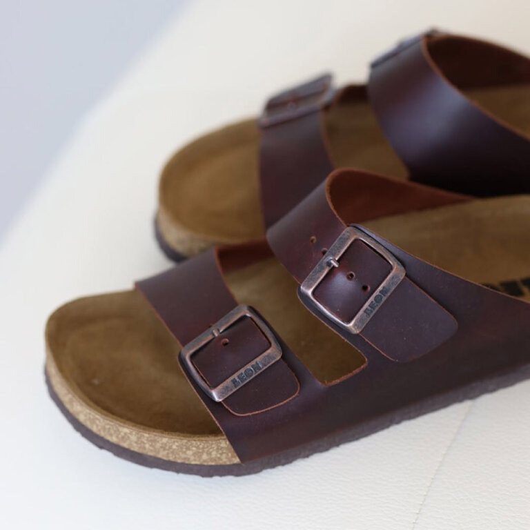 Шльопанці анатомічні чоловічі Leon 4723 коричневі