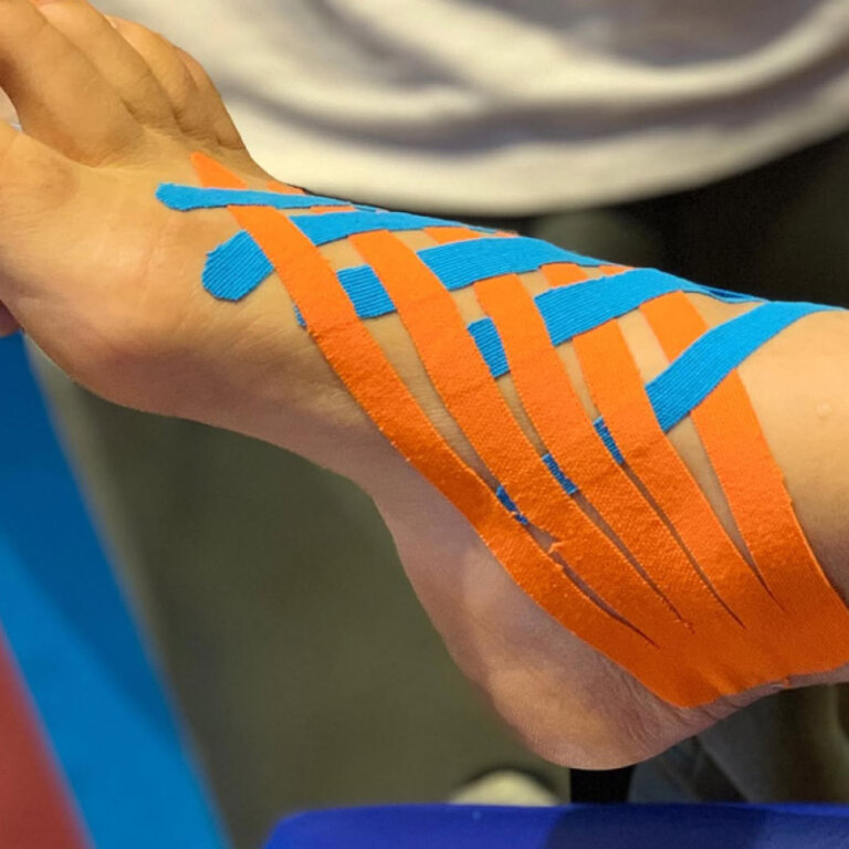 Кінезіо тейп D3 K6.0 (50 мм * 6 м) червоний