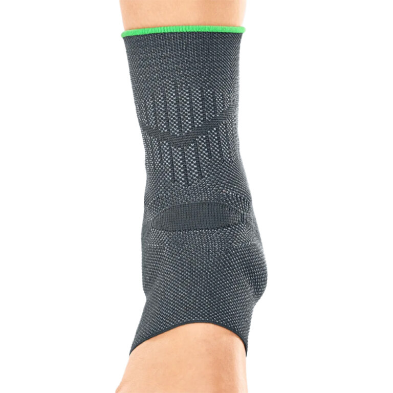 Бандаж гомілковостопний з ременем protect.LEVA strap