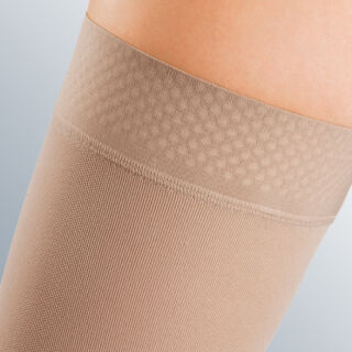 Компресійні панчохи на широке стегно Mediven Comfort 1 клас, карамель